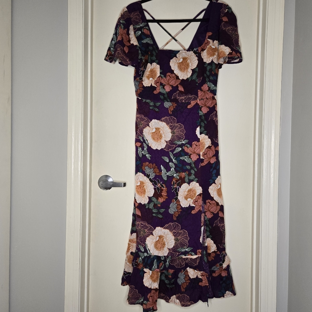 ✨NWT Band of the Free floral silky midi dress